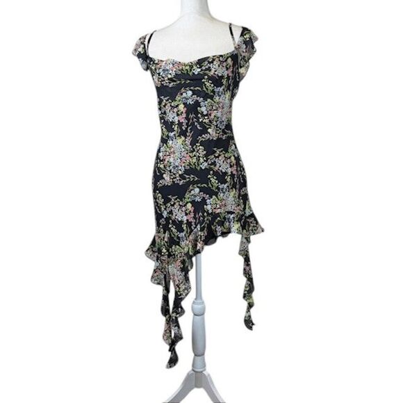 NWT Forever 21 Ruffle Fringe Mini Dress Charcoal Gray Floral Strappy Size Small - Picture 1 of 13